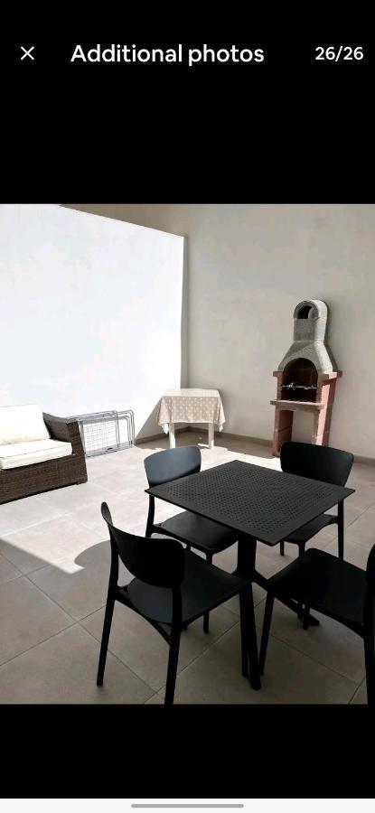 סיינט פול ביי Lovely Holiday Home Next To Bus Terminus מראה חיצוני תמונה