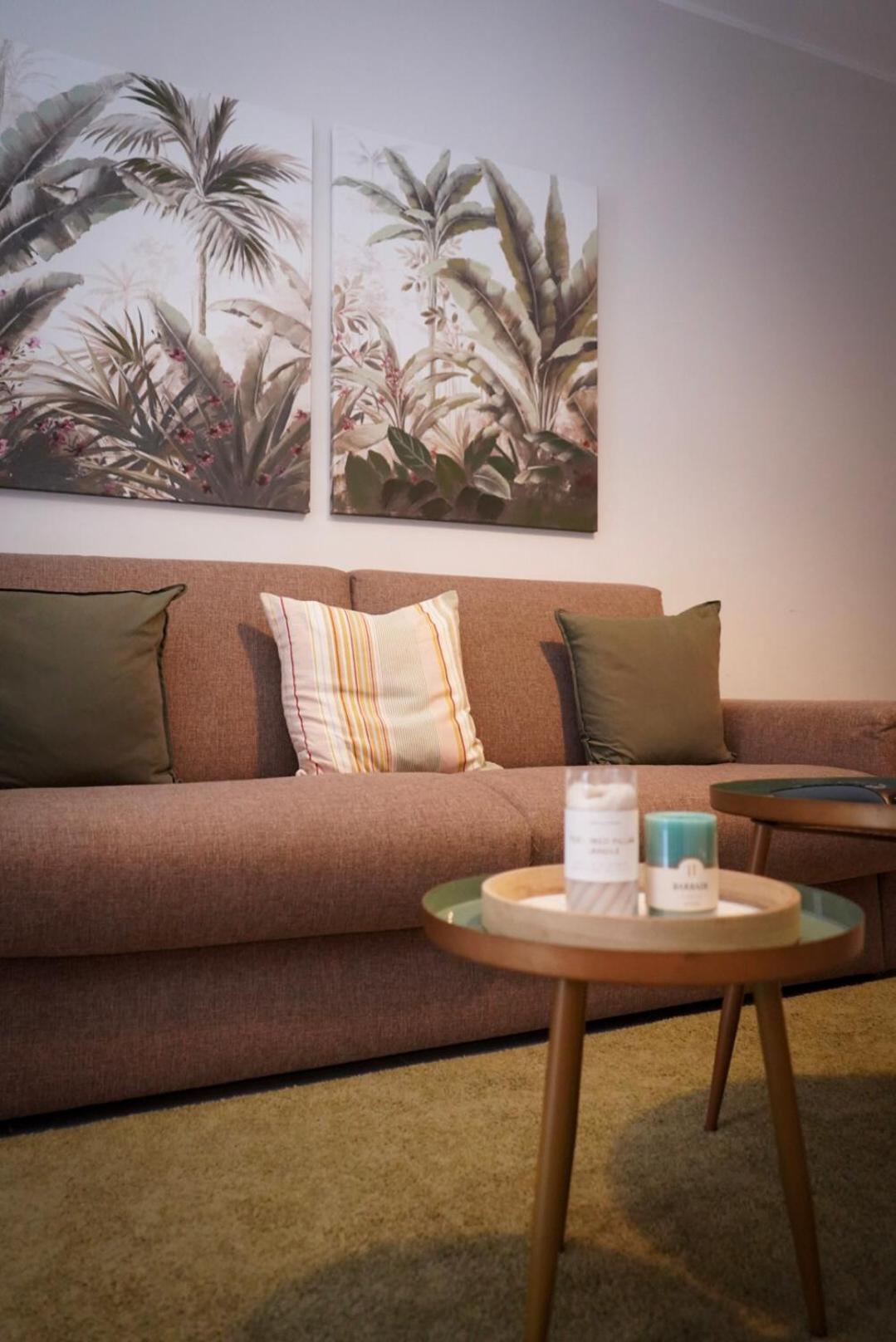 סיינט פול ביי Lovely Holiday Home Next To Bus Terminus מראה חיצוני תמונה